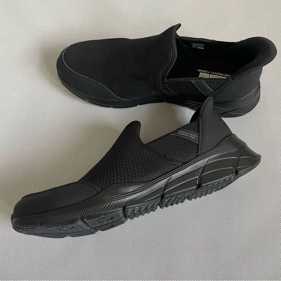 Skechers Black Swift Fit Hands Free Memory Foam Slip on Shoes Brand New Size 12 - Picture 6 of 9